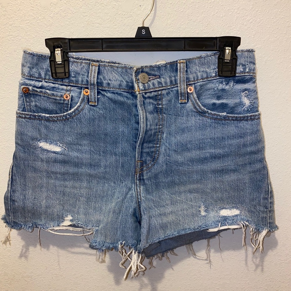 Levi’s Wedgie Short - not too short